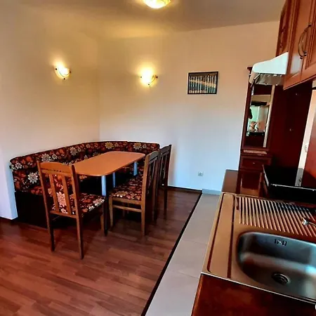 Adri Guest house