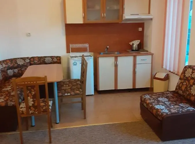 Adri Casa de hóspedes Nesebar